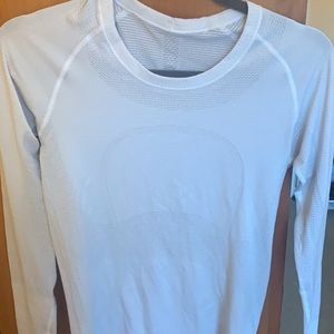 Lululemon swiftly tech long sleeve
